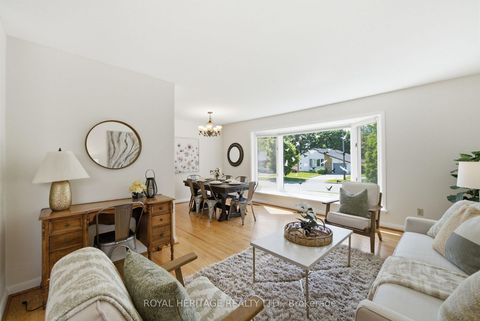 Photo 6 at 15 Golfhaven Drive, Woburn, Toronto