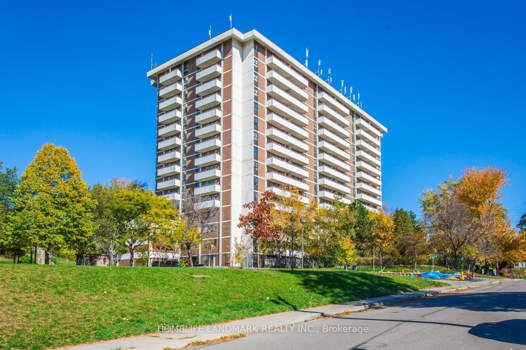 107 - 541 Blackthorn Avenue, Eglinton West, Toronto 