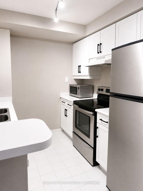 Photo 7 at 1706 - 10 Yonge Street, Waterfront Communities C1, Toronto