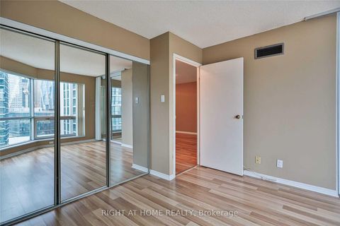 Photo 17 at 1706 - 10 Yonge Street, Waterfront Communities C1, Toronto