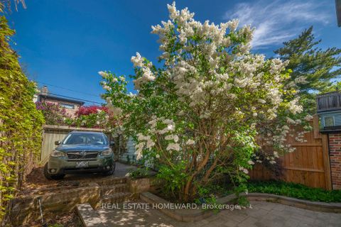 Photo 26 at 136 Spruce Street, South St. James Town, Toronto