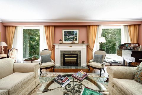 Photo 10 at 176 Old Yonge Street, Windfields, Toronto
