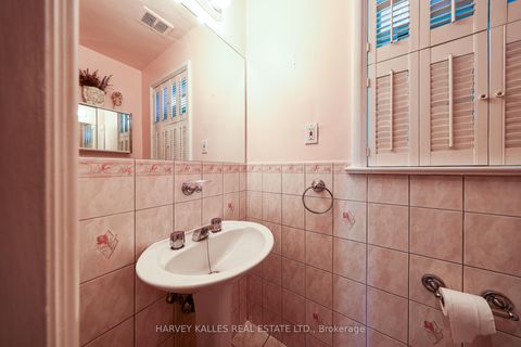 Photo 36 at 176 Old Yonge Street, Windfields, Toronto