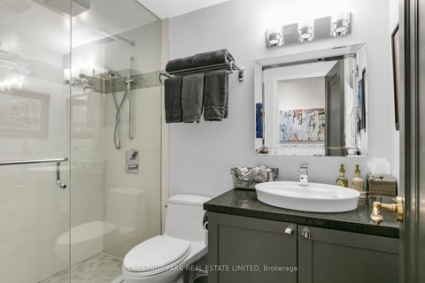Photo 26 at 7B Clarendon Avenue, Casa Loma, Toronto