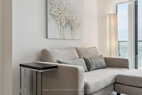 Photo 1 at 809 - 8 Tippett Road, Clanton Park, Toronto