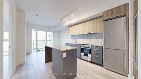 Photo 7 at 809 - 8 Tippett Road, Clanton Park, Toronto