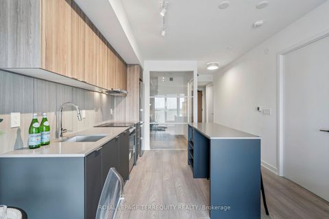 Photo 9 at 809 - 8 Tippett Road, Clanton Park, Toronto