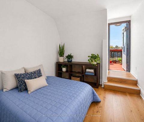 Photo 22 at 332 Delaware Avenue, Junction, Toronto