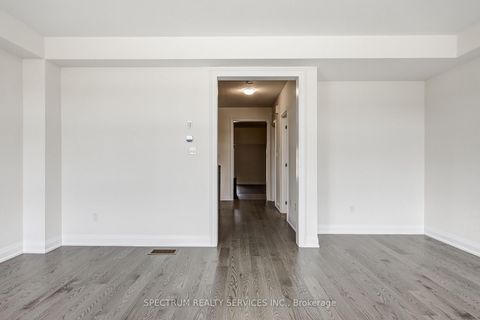 Photo 20 at 72 Adario Crescent, Vellore Village, Vaughan