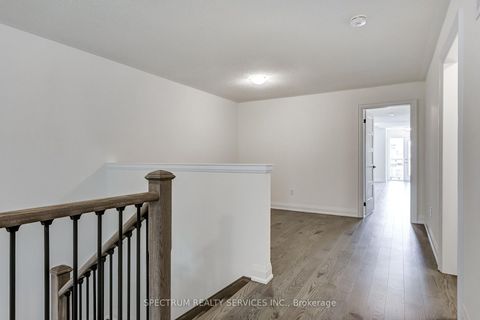 Photo 21 at 72 Adario Crescent, Vellore Village, Vaughan