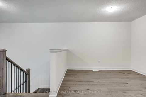 Photo 22 at 72 Adario Crescent, Vellore Village, Vaughan