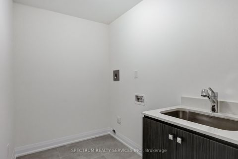 Photo 23 at 72 Adario Crescent, Vellore Village, Vaughan