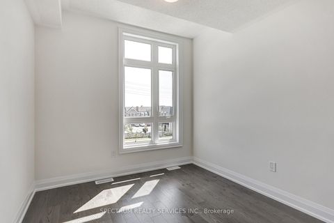 Photo 26 at 72 Adario Crescent, Vellore Village, Vaughan