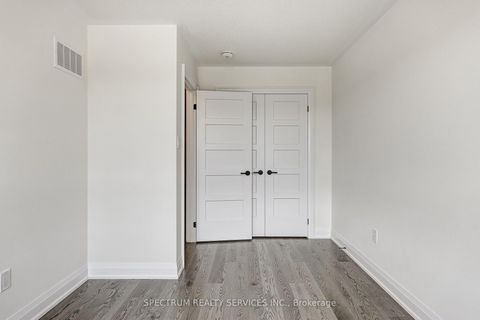 Photo 29 at 72 Adario Crescent, Vellore Village, Vaughan