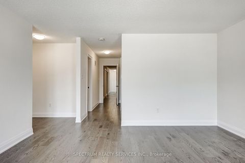 Photo 31 at 72 Adario Crescent, Vellore Village, Vaughan