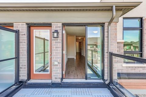 Photo 33 at 72 Adario Crescent, Vellore Village, Vaughan