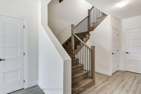 Photo 43 at 72 Adario Crescent, Vellore Village, Vaughan
