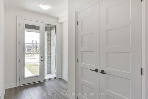 Photo 44 at 72 Adario Crescent, Vellore Village, Vaughan