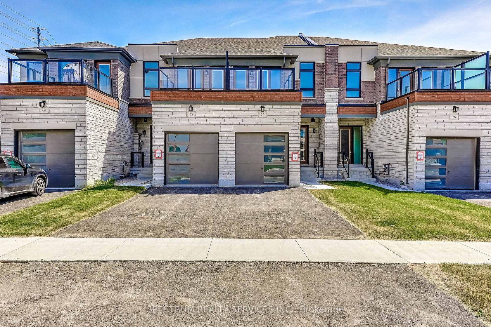 72 Adario Crescent, Vellore Village, Vaughan photo number 2