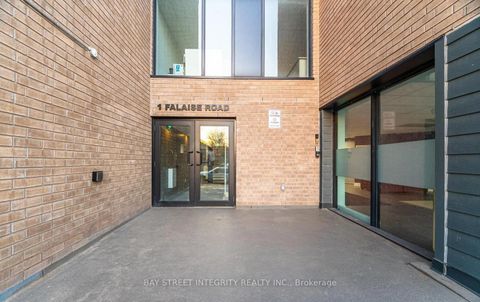 Photo 2 at 511 - 1 Falaise Road, West Hill, Toronto