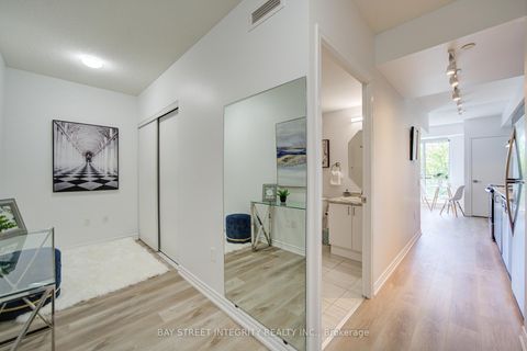 Photo 5 at 511 - 1 Falaise Road, West Hill, Toronto