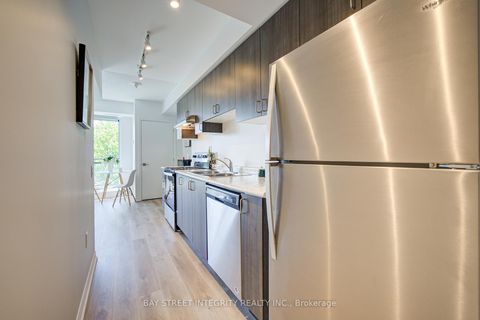 Photo 9 at 511 - 1 Falaise Road, West Hill, Toronto