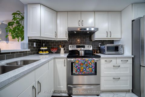 Photo 4 at 1904 - 77 Maitland Place, South St. James Town, Toronto