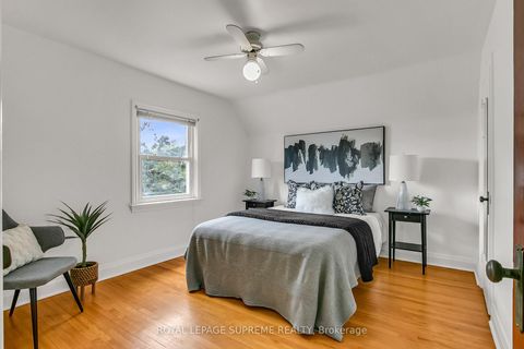 Photo 20 at 44 Yarrow Road, Eglinton West, Toronto