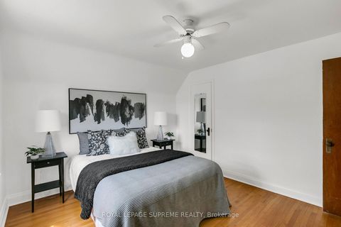Photo 22 at 44 Yarrow Road, Eglinton West, Toronto