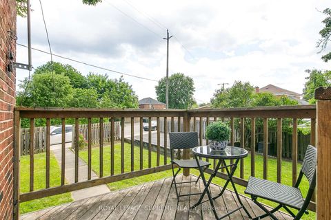 Photo 37 at 44 Yarrow Road, Eglinton West, Toronto