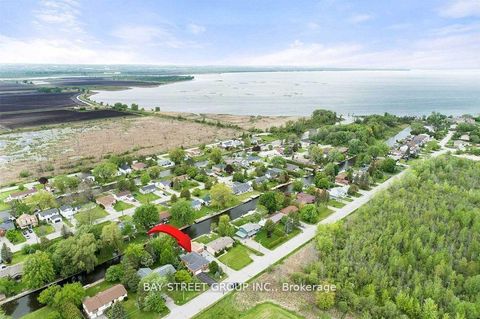 Photo 1 at 722A Lake Drive S, Keswick South, Georgina