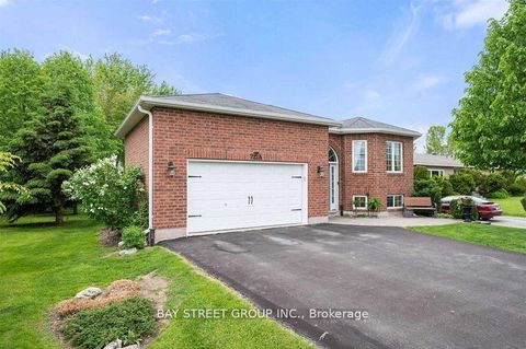 Photo 30 at 722A Lake Drive S, Keswick South, Georgina