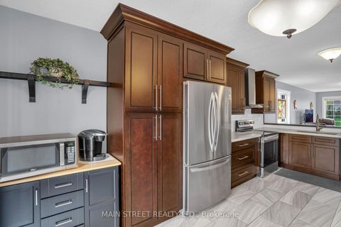 Photo 7 at 80 Shalom Way, Painswick South, Barrie