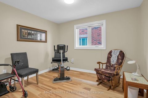 Photo 13 at 80 Shalom Way, Painswick South, Barrie