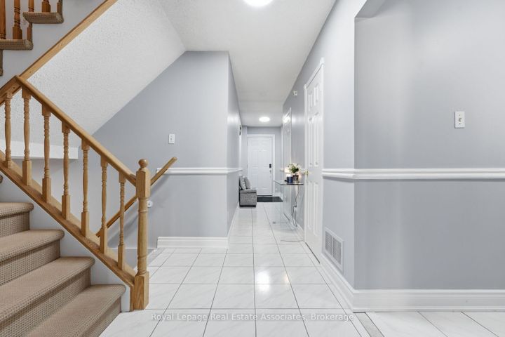 Photo 15 at 111 - 3050 Orleans Road, Erin Mills, Mississauga