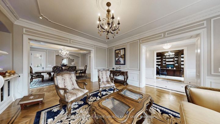 Photo 3 at 9 Fifeshire Road, Windfields, Toronto