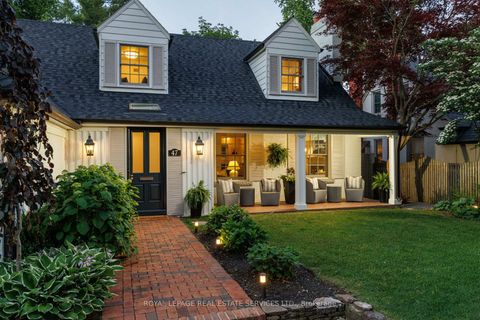 Photo 4 at 47 Edgevalley Drive, Humber Valley, Toronto