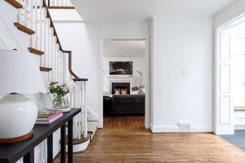 Photo 11 at 47 Edgevalley Drive, Humber Valley, Toronto