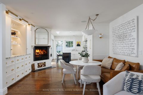 Photo 14 at 47 Edgevalley Drive, Humber Valley, Toronto