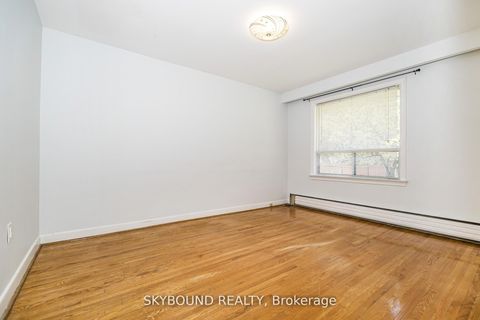 Photo 14 at 44 Tinder Crescent, Victoria Village, Toronto