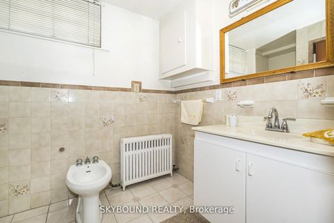 Photo 29 at 44 Tinder Crescent, Victoria Village, Toronto