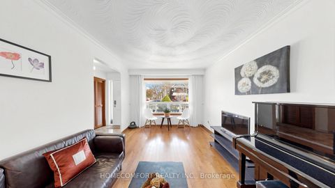 Photo 5 at 76 Barrington Avenue, Lumsden, Toronto