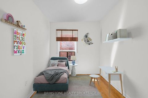Photo 13 at 285 Old Weston Road, Pellam Park, Toronto