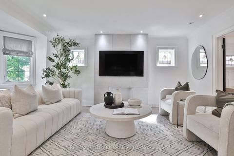 Photo 1 at 73 Elwood Boulevard, Lawrence Park South, Toronto