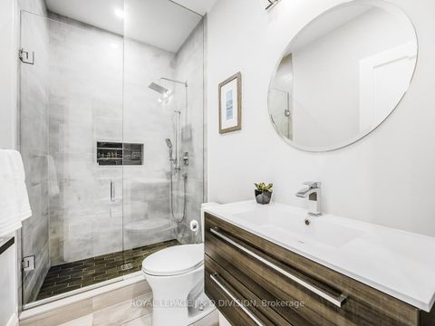 Photo 17 at 30 Broadleaf Road, Don Mills, Toronto