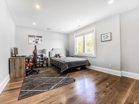 Photo 25 at 30 Broadleaf Road, Don Mills, Toronto