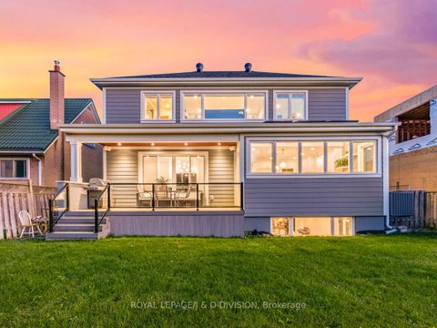 Photo 36 at 30 Broadleaf Road, Don Mills, Toronto