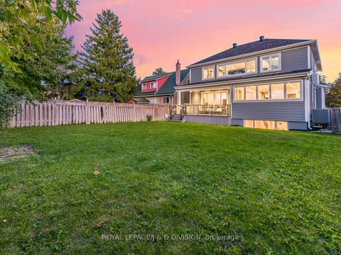 Photo 37 at 30 Broadleaf Road, Don Mills, Toronto