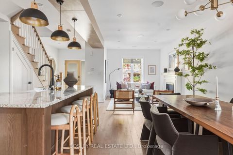 Photo 11 at 19 Lark Street, The Beaches, Toronto