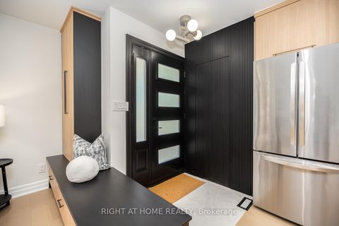 Photo 4 at 46 Medina Crescent, Bendale, Toronto